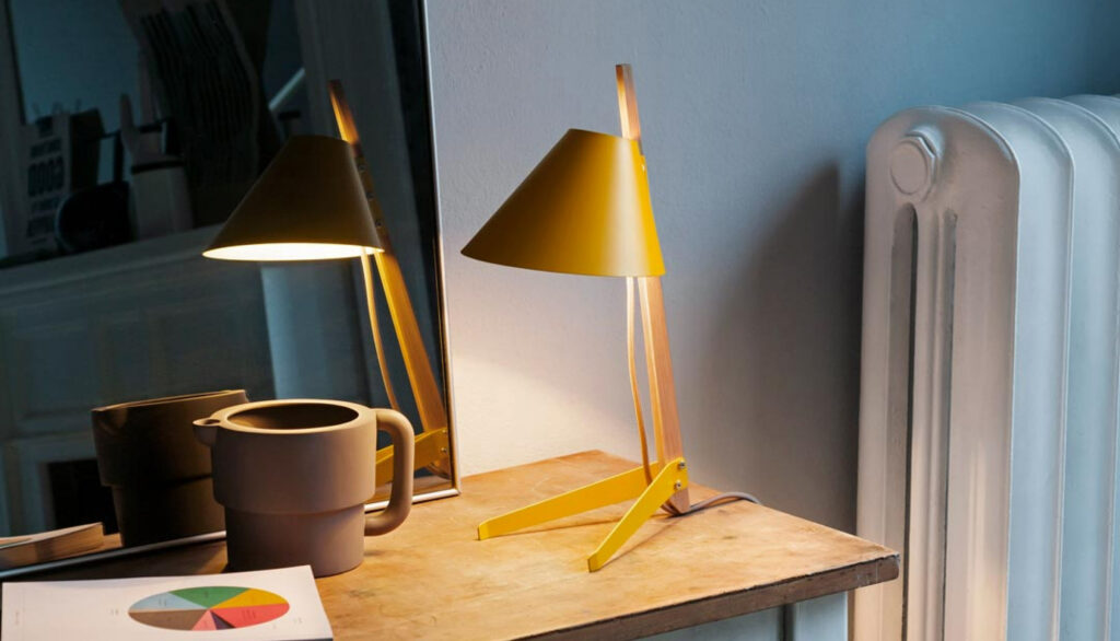 Billy lamp series: Honest utilitarian design by Garth Roberts & Nicolò Taliani, accentuating industrial heritage in domestic spaces. Kalmar Werkstatten, 2013.